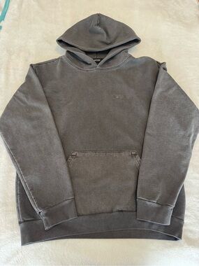 TALENTLESS Men’s Hoodie. Heavyweight. Acid wash. Size L